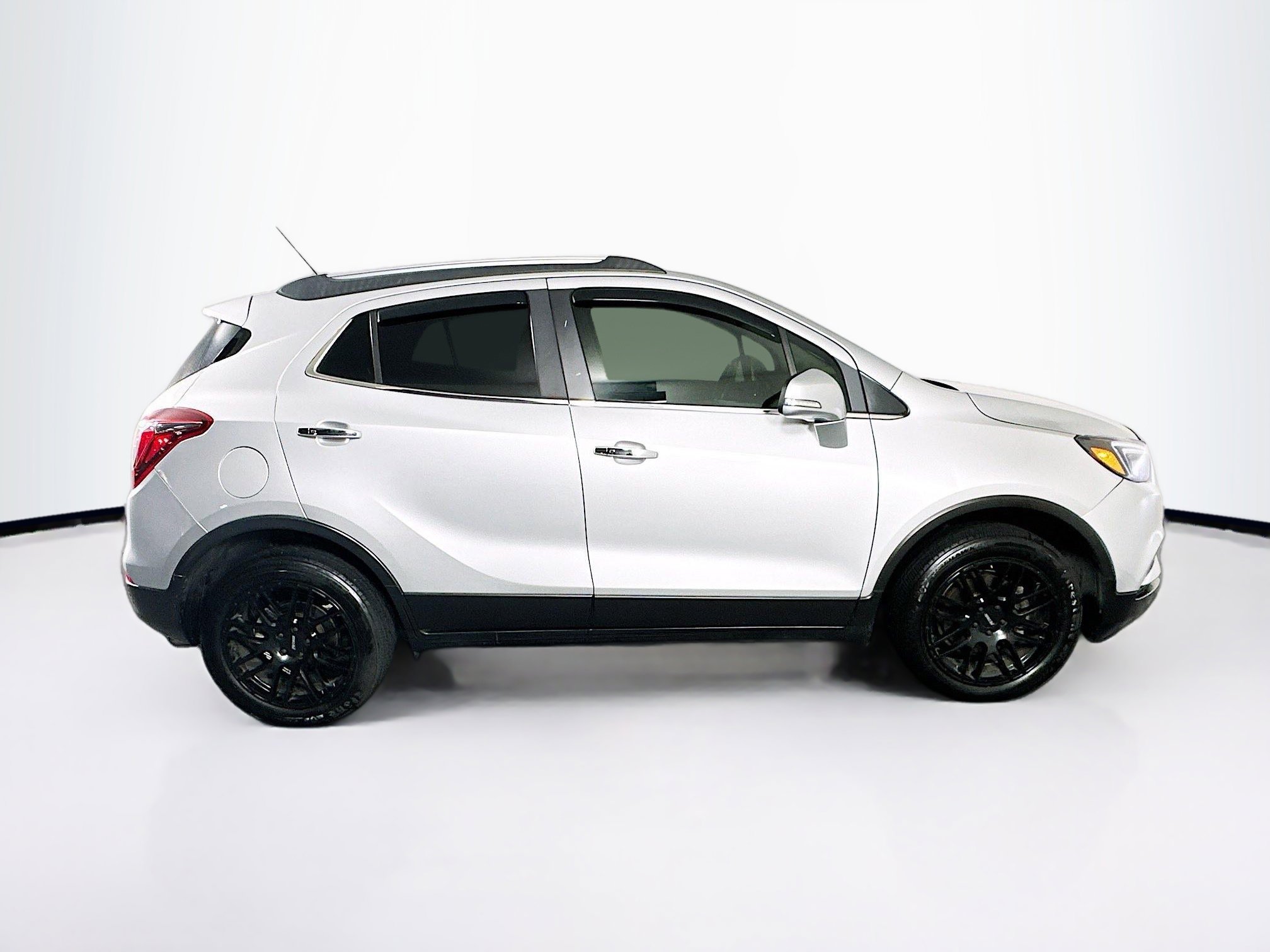 Used 2018 Buick Encore Essence image 10