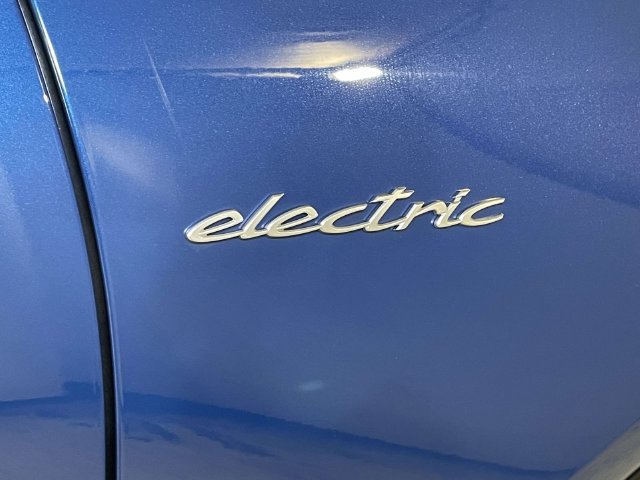 New 2026 Porsche Cayenne Electric AWD/4WD image 24