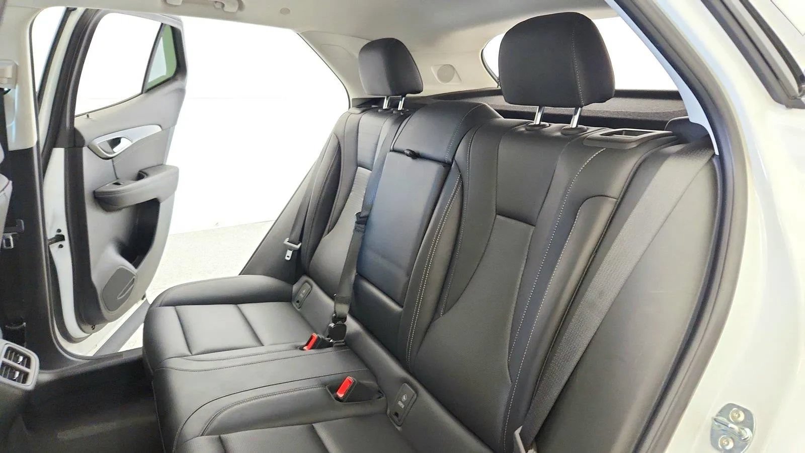 Used 2024 Buick Envision Preferred AWD/4WD image 25