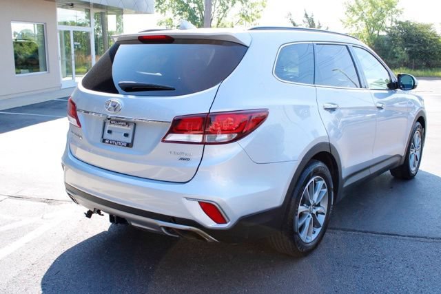 Used 2017 Hyundai Santa Fe Limited AWD/4WD image 3
