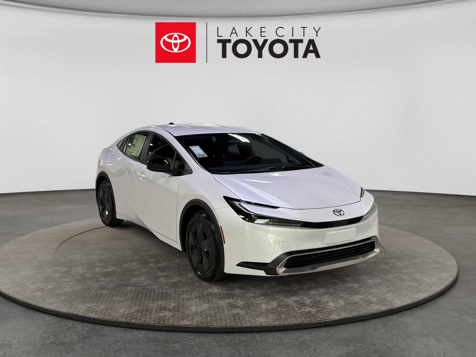 New 2026 Toyota Prius Plug-In Hybrid FWD image 9