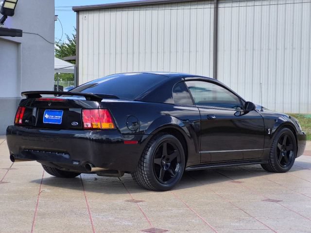 Used 2001 Ford Mustang Cobra RWD image 4