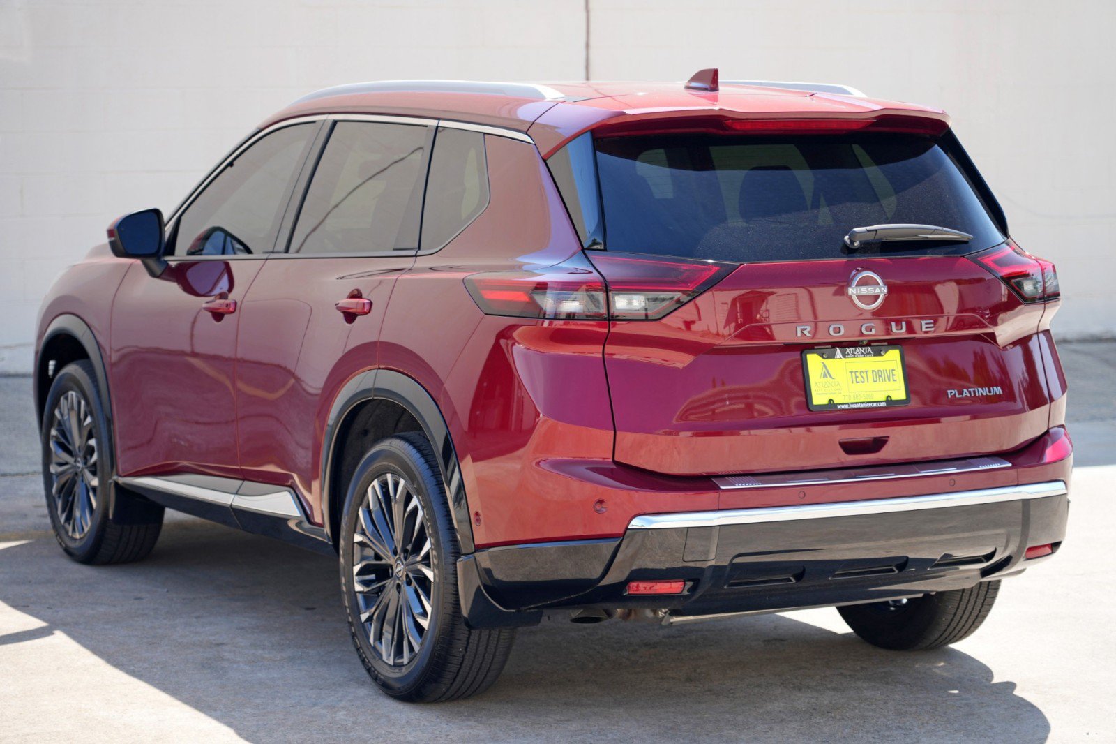 Used 2024 Nissan Rogue Platinum FWD image 46