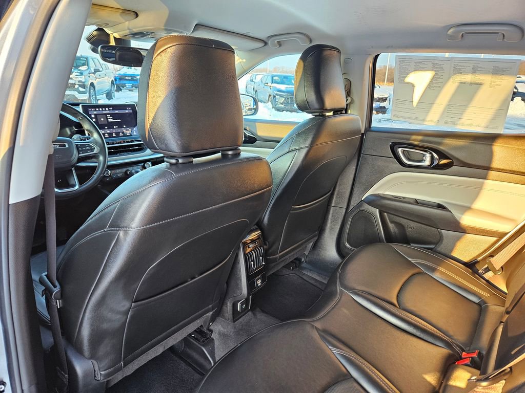 Used 2022 Jeep Compass Limited image 25