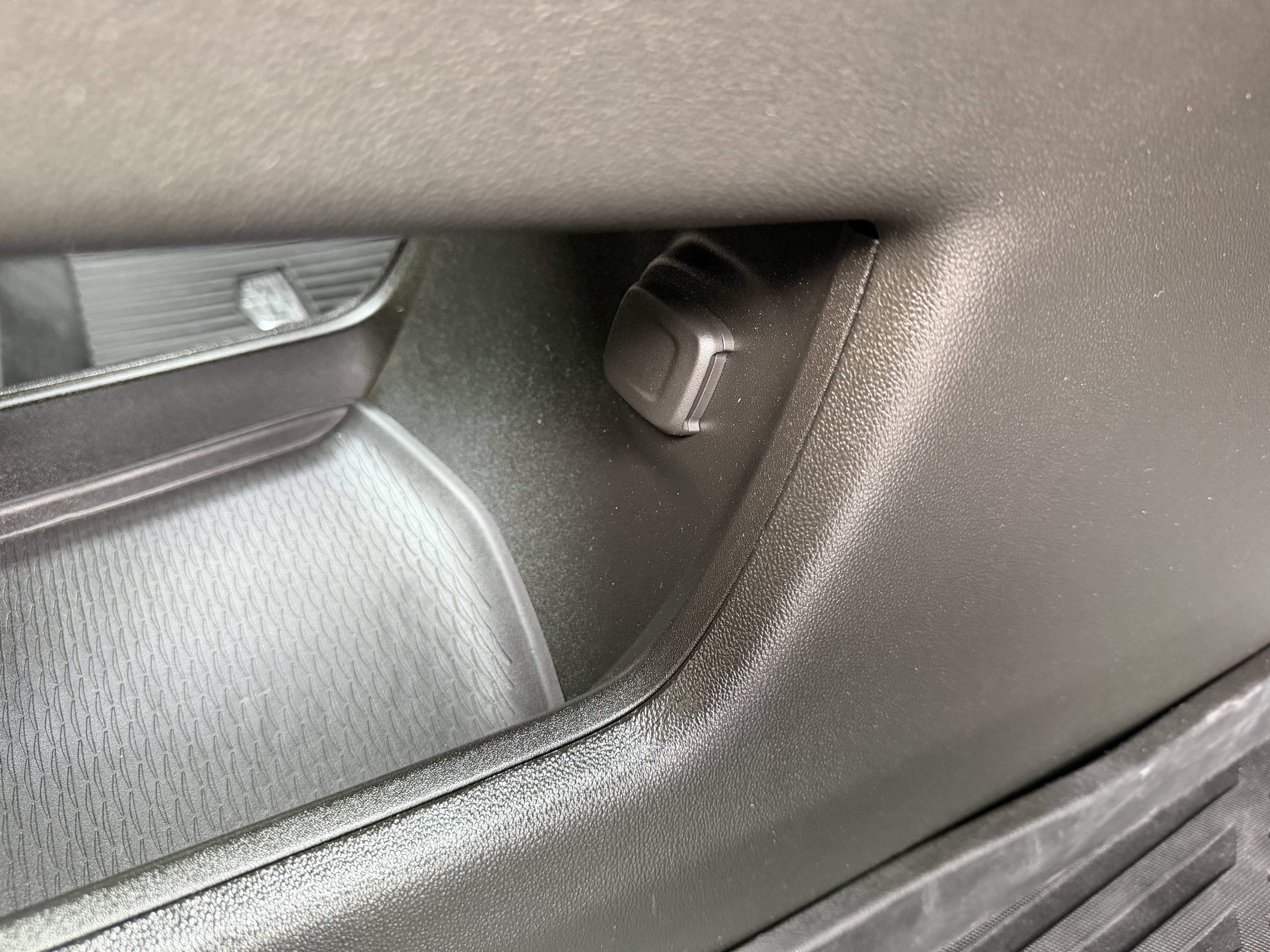Used 2024 Cadillac XT6 Sport w/ LPO, Floor Liner Package AWD/4WD image 25