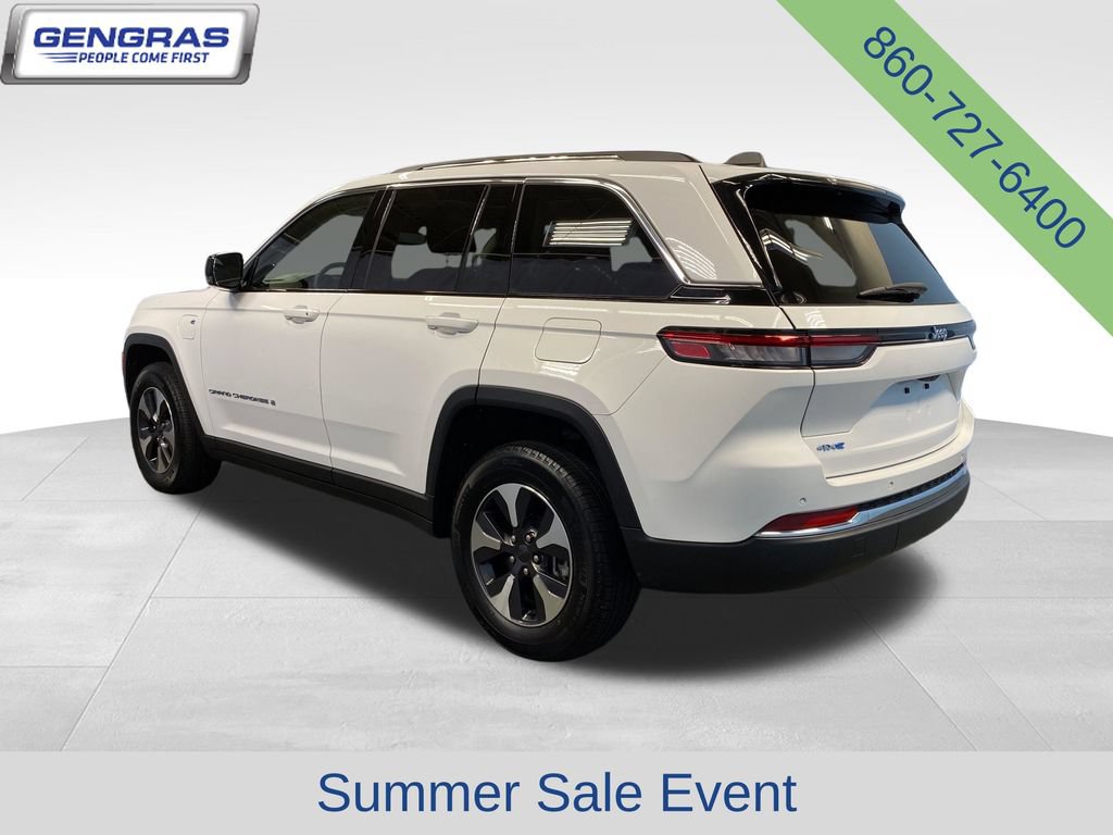 Used 2023 Jeep Grand Cherokee 4WD 4xe image 5