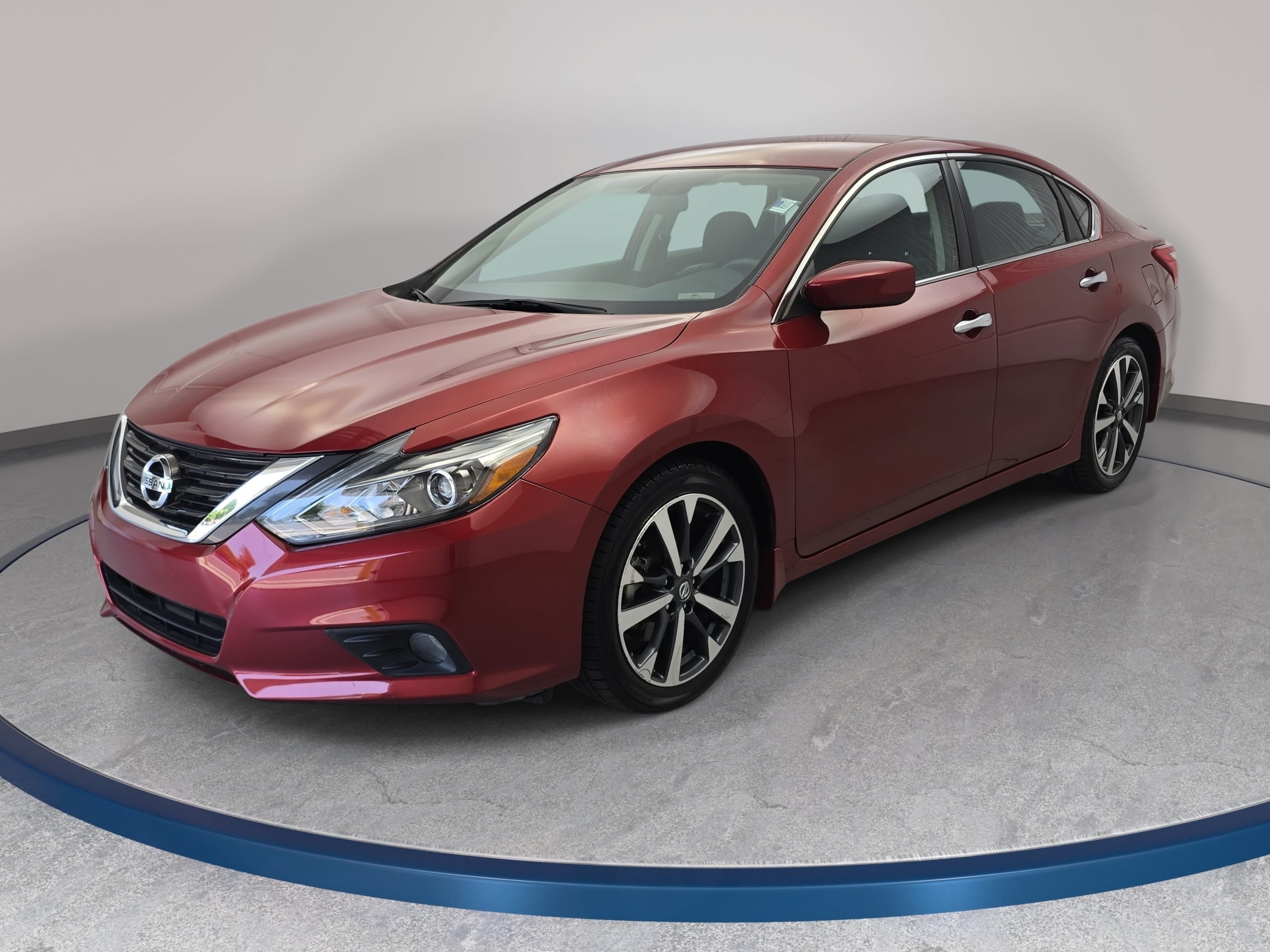 Used 2016 Nissan Altima 2.5 SR w/ Interior Lighting Package FWD image 1