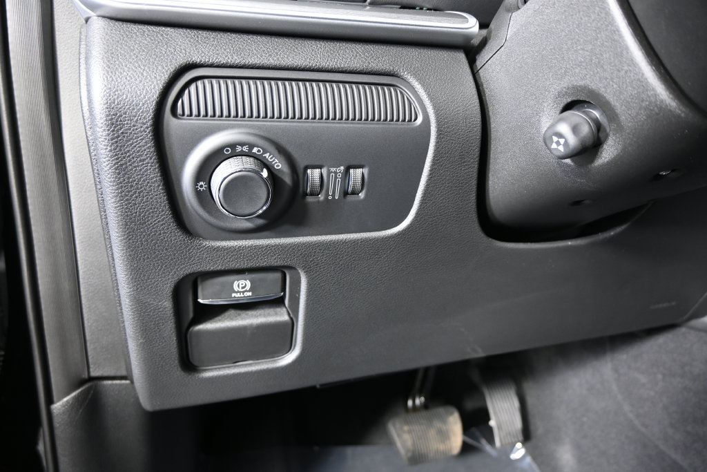 New 2026 Jeep Grand Wagoneer L Limited AWD/4WD image 25