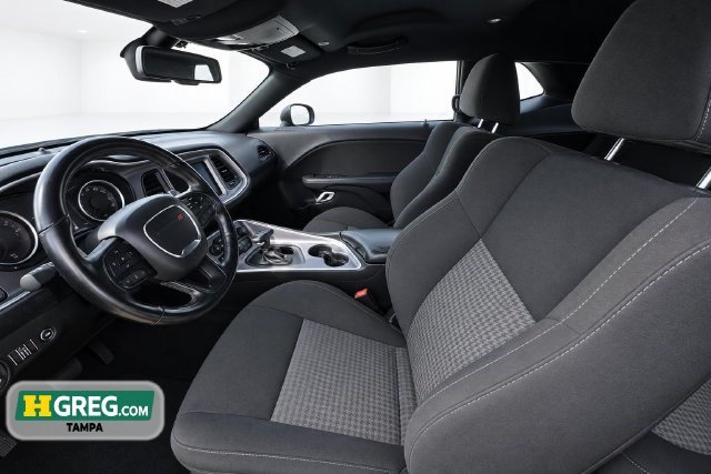 Used 2022 Dodge Challenger GT RWD image 10