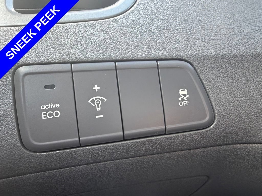 Used 2015 Hyundai Elantra SE w/ Option Group 02 FWD image 19