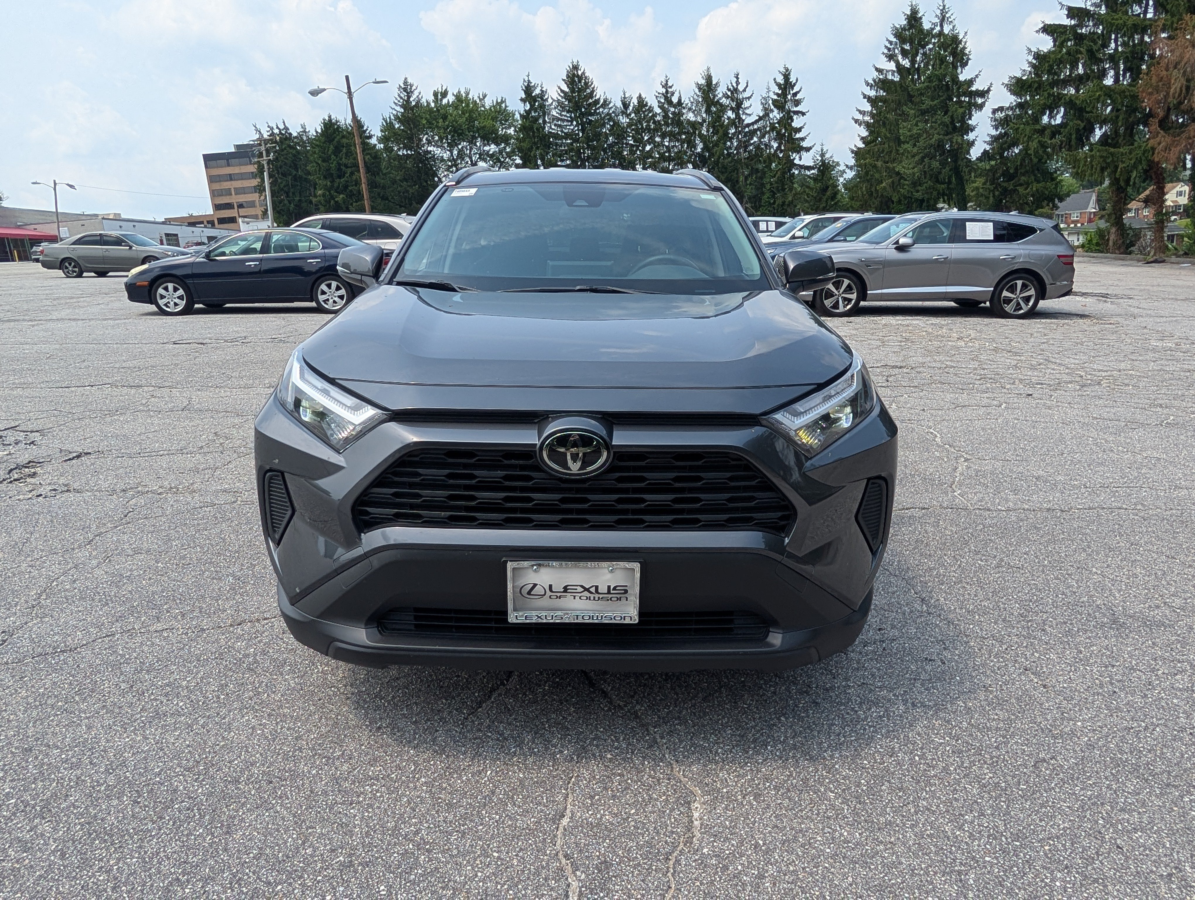 Used 2025 Toyota RAV4 LE AWD/4WD image 8