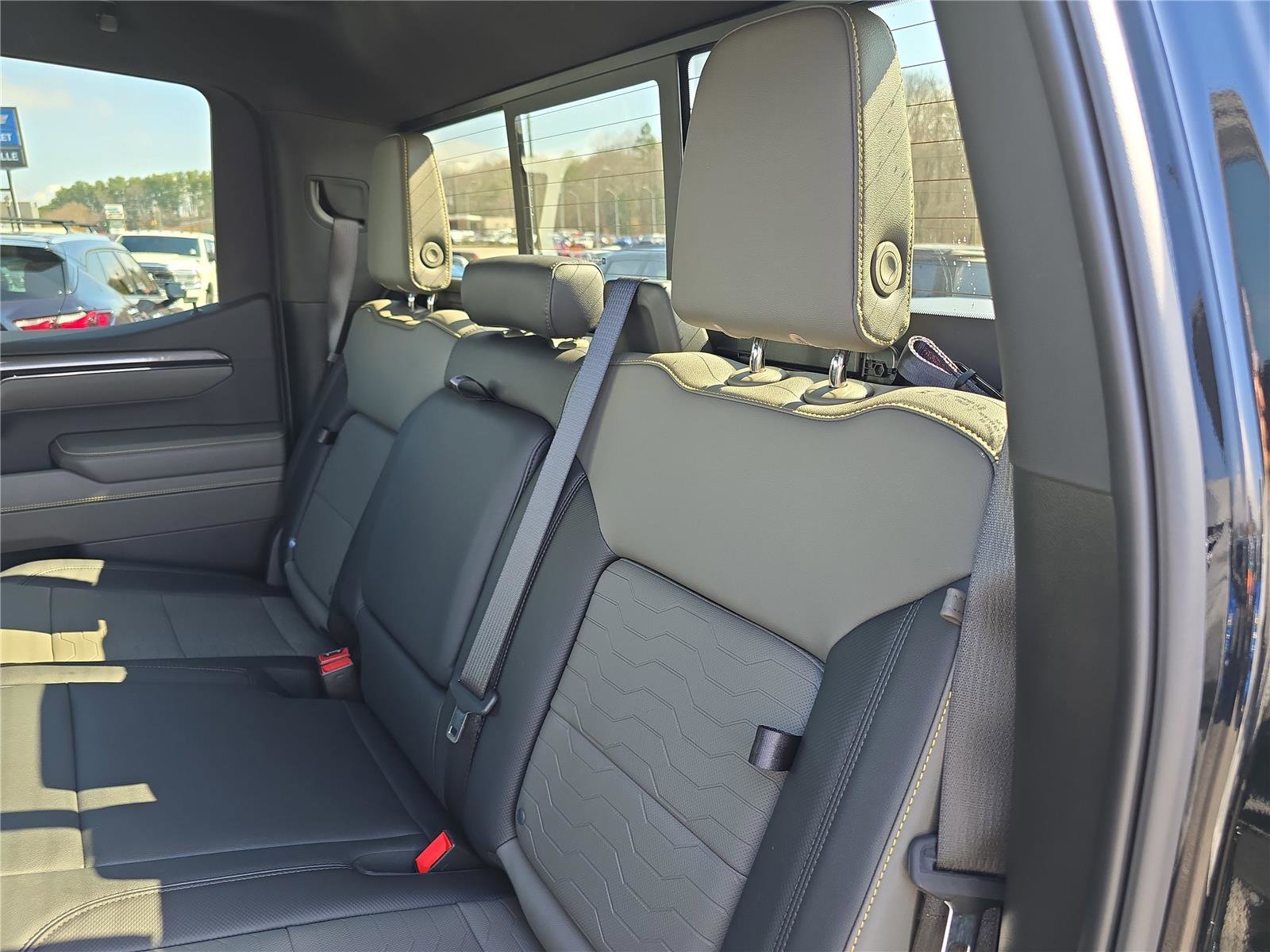 Used 2024 Chevrolet Silverado 1500 ZR2 w/ ZR2 Bison Edition image 15