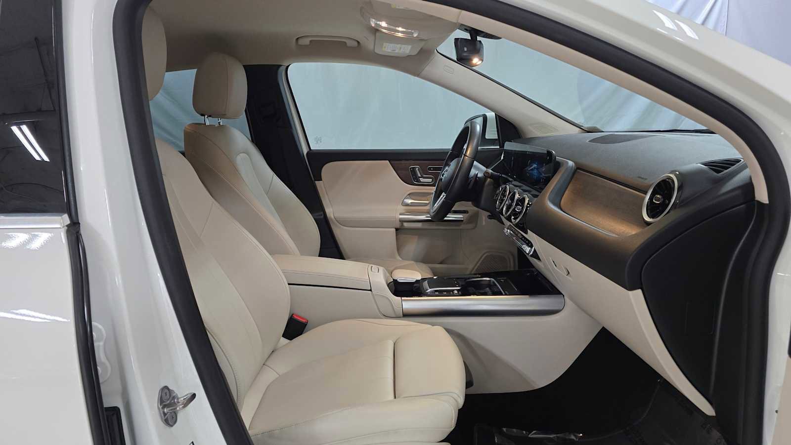 Used 2022 Mercedes-Benz GLA 250 4MATIC image 10