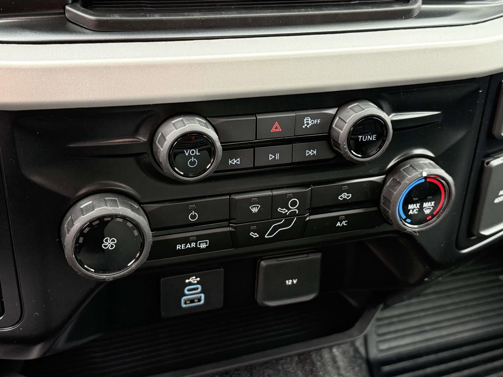 New 2026 Ford F450 XLT w/ XLT Value Package AWD/4WD image 13