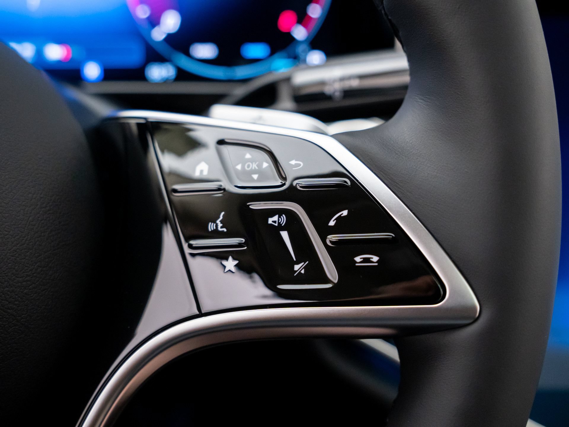 New 2026 Mercedes-Benz E 350 4MATIC Sedan image 32