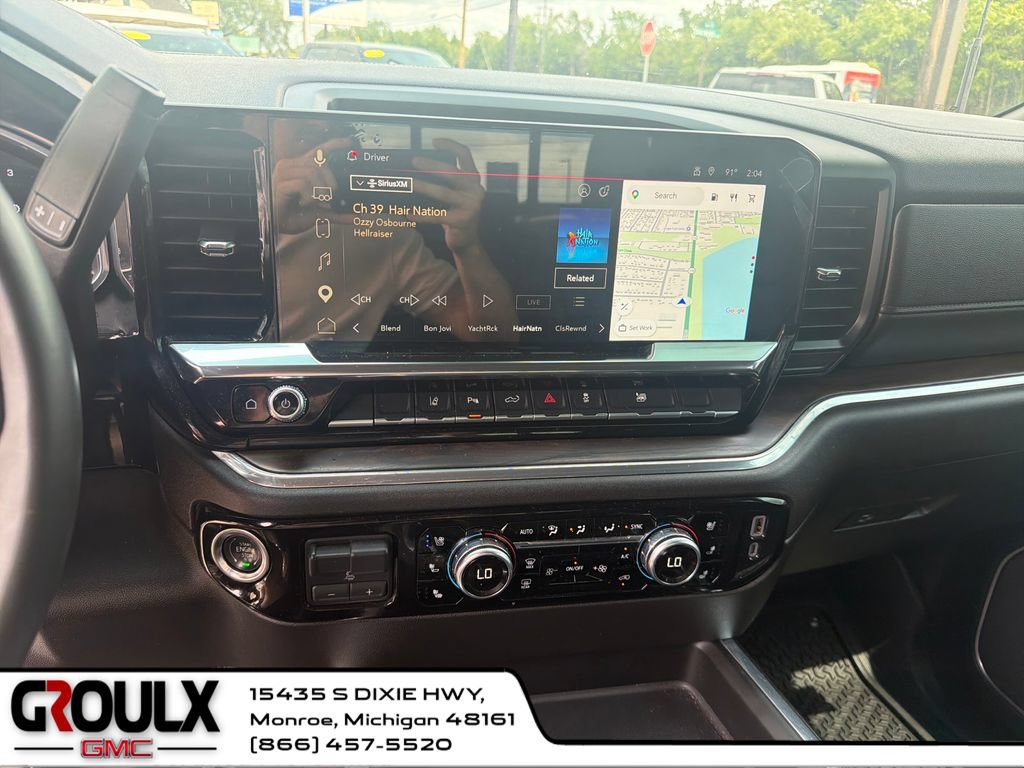 Used 2025 GMC Sierra 2500 SLT w/ SLT Premium Package AWD/4WD image 18