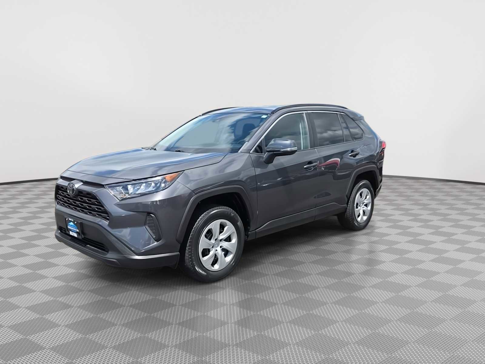 Used 2019 Toyota RAV4 LE w/ All Weather Liner Package AWD/4WD image 4
