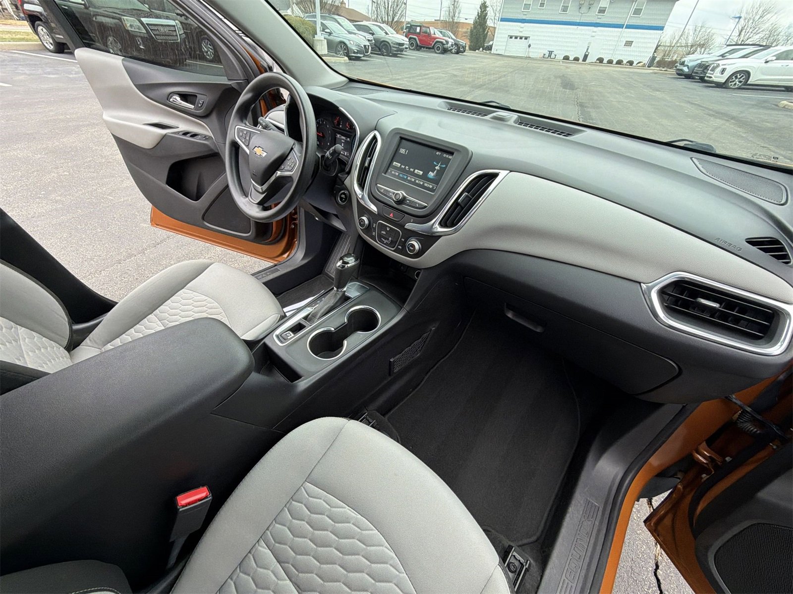 Used 2018 Chevrolet Equinox LS image 26