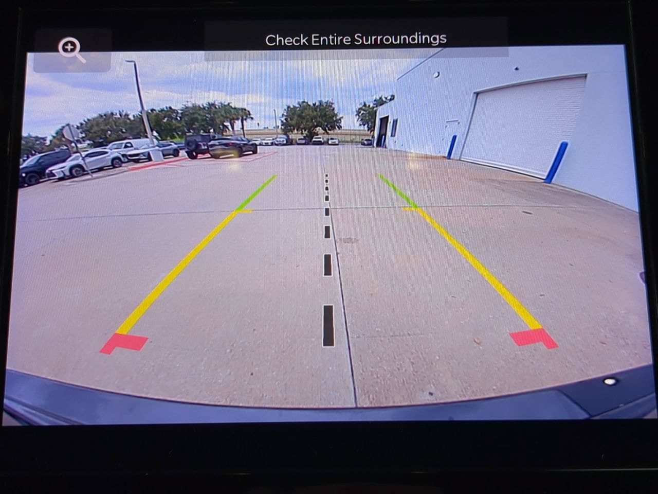 Used 2025 Jeep Grand Cherokee Laredo X w/ Trailer Tow Package AWD/4WD image 17