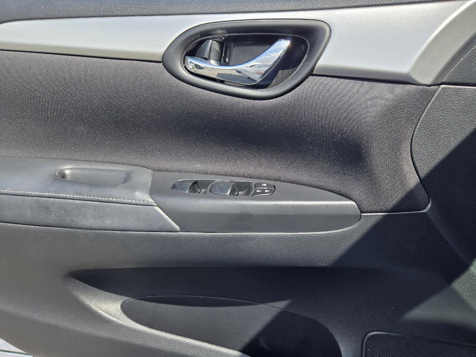 Used 2017 Nissan Sentra S FWD image 19