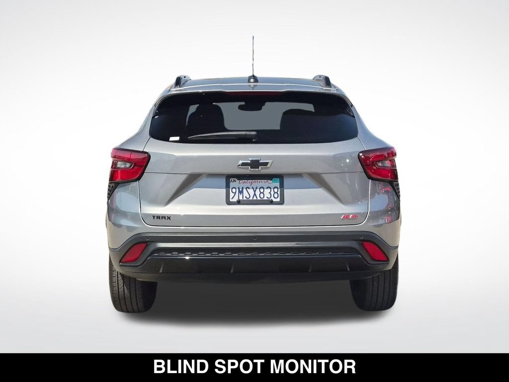 Used 2024 Chevrolet Trax RS w/ Driver Confidence Package FWD image 8