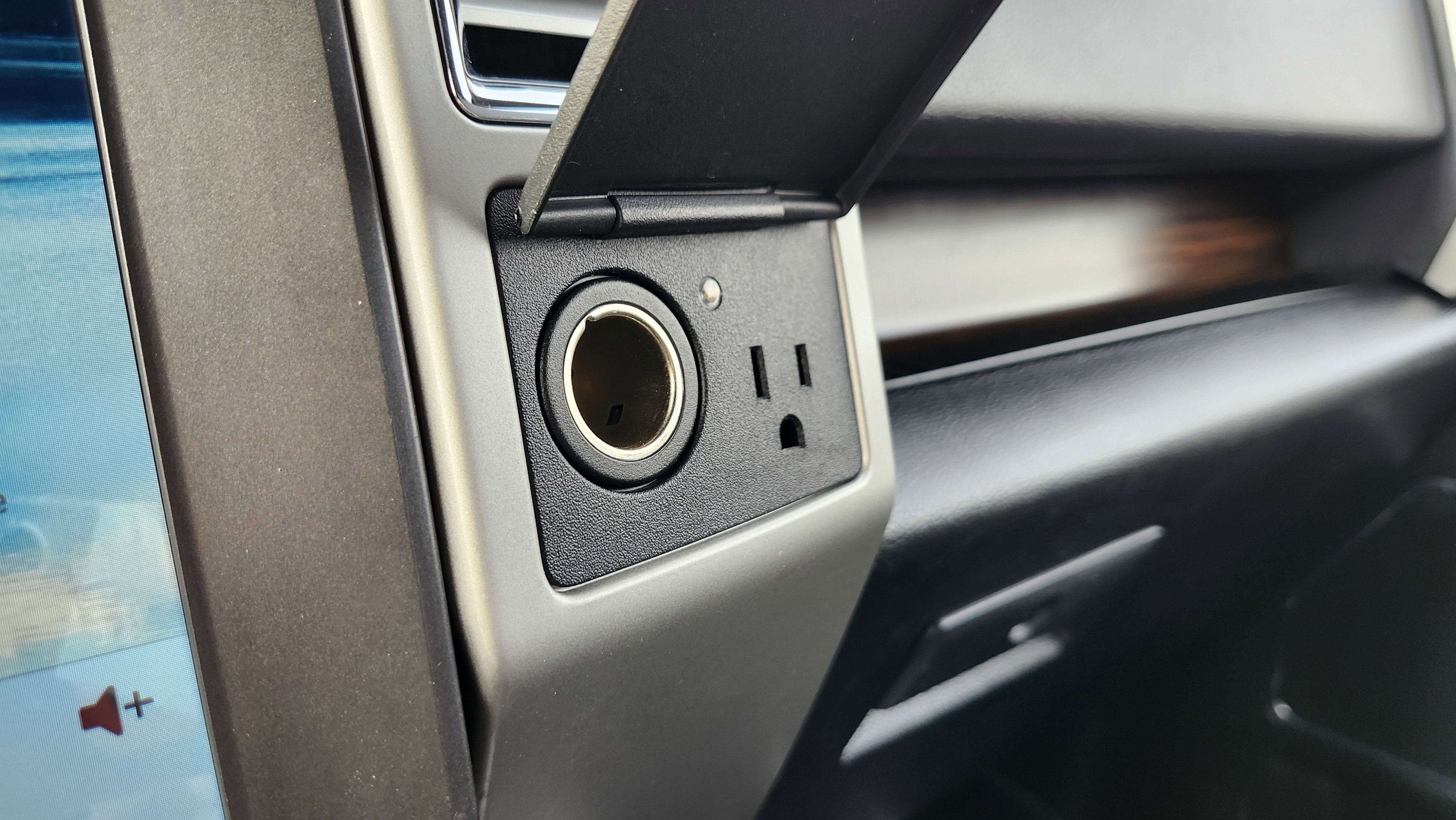 Used 2016 Ford F150 Lariat image 6