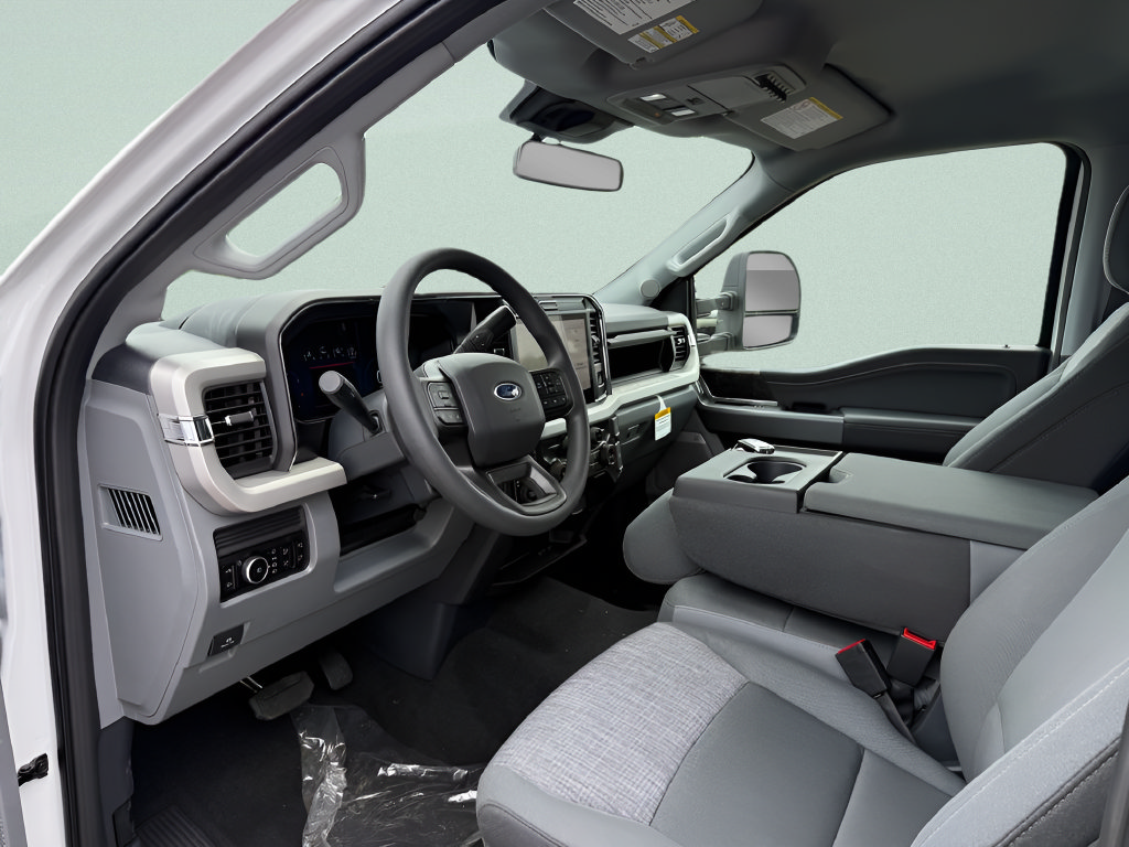 New 2026 Ford F250 XLT w/ XLT Premium Package AWD/4WD image 3