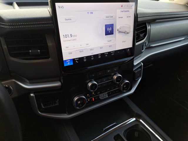 Used 2024 Ford Expedition XLT image 13