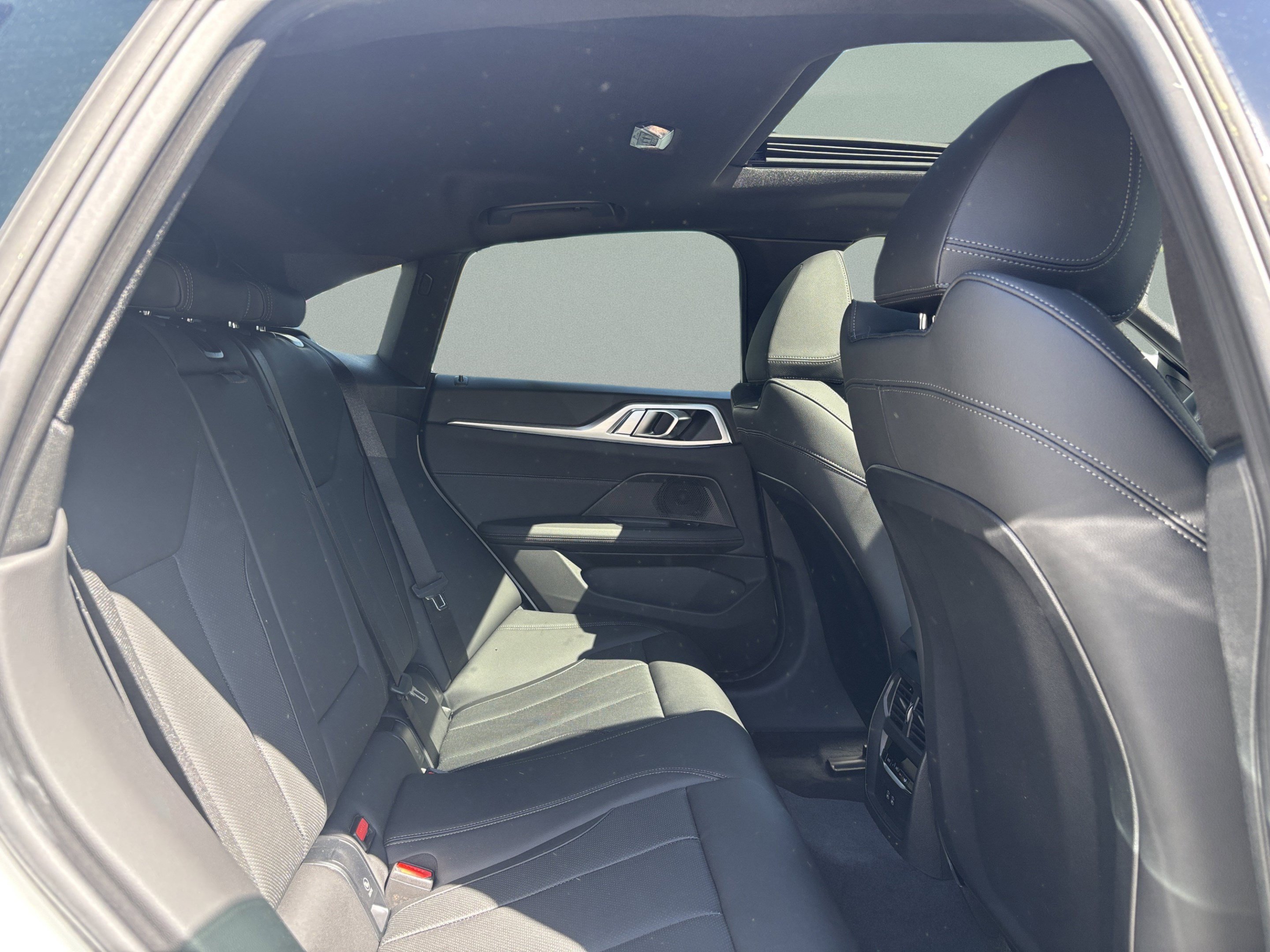 Used 2026 BMW i4 eDrive40 w/ Parking Assistance Package RWD image 30