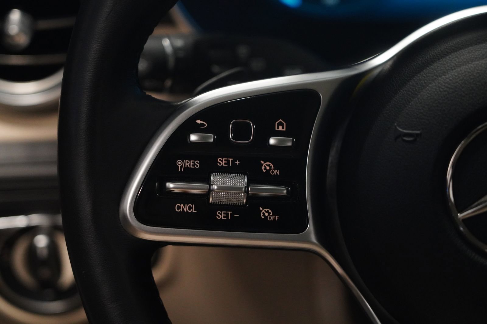 Certified 2022 Mercedes-Benz GLC 300 4MATIC image 17