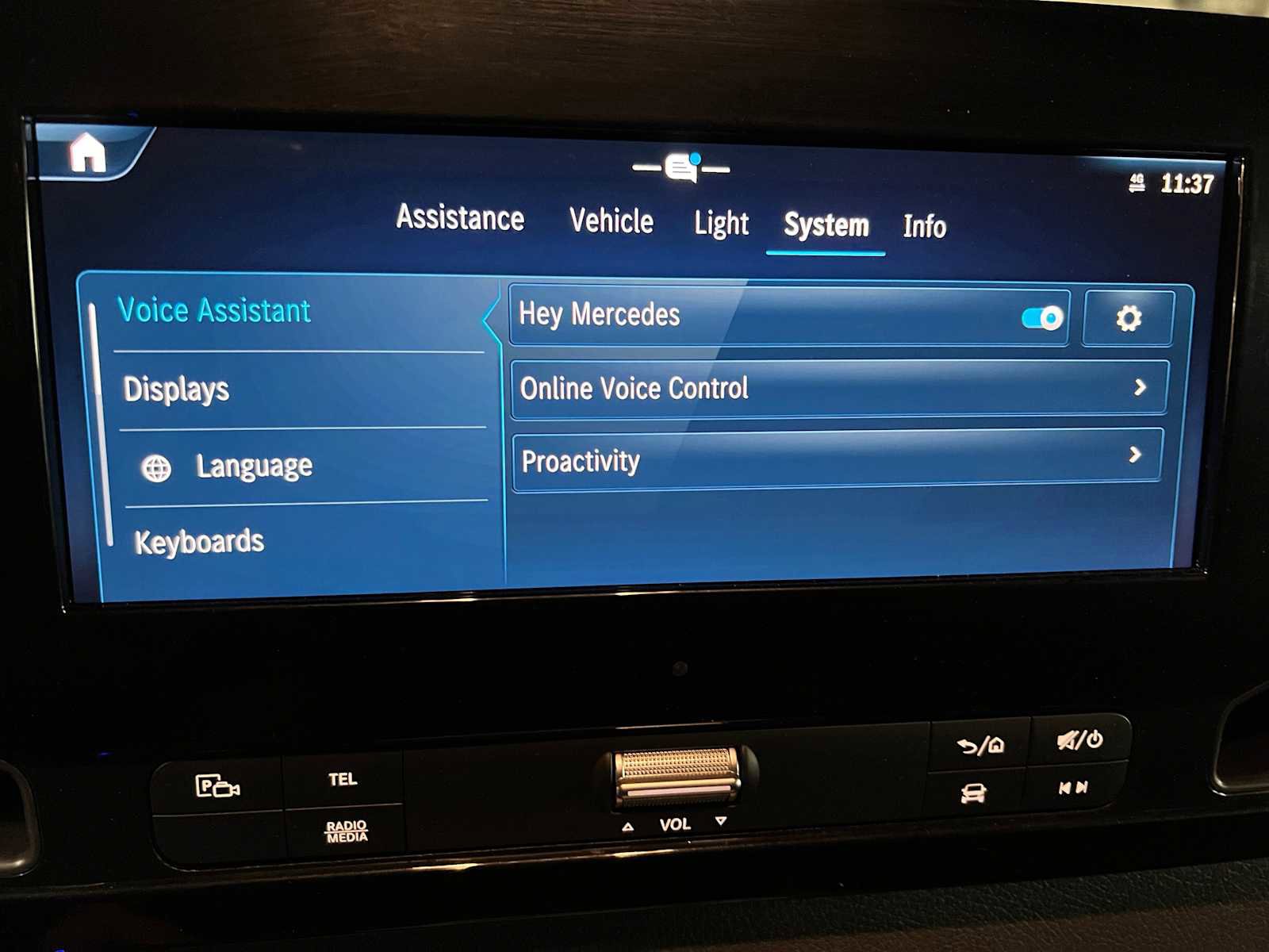 Used 2025 Mercedes-Benz Sprinter 2500 image 34