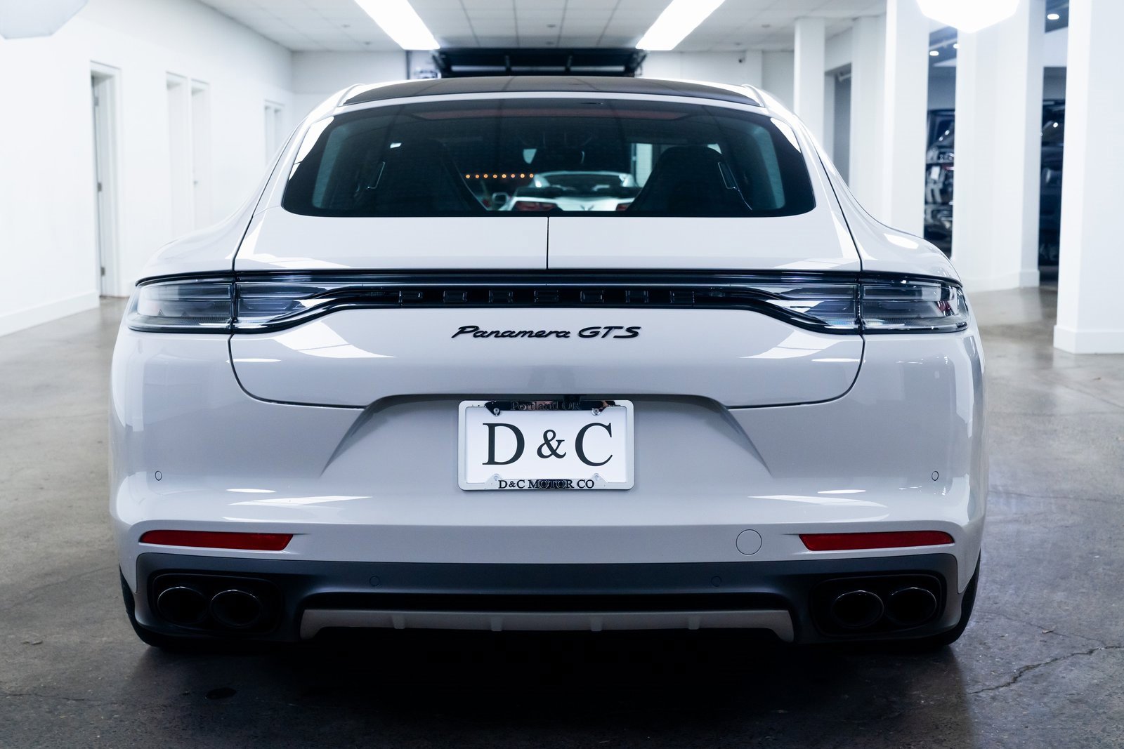 Used 2023 Porsche Panamera GTS image 5