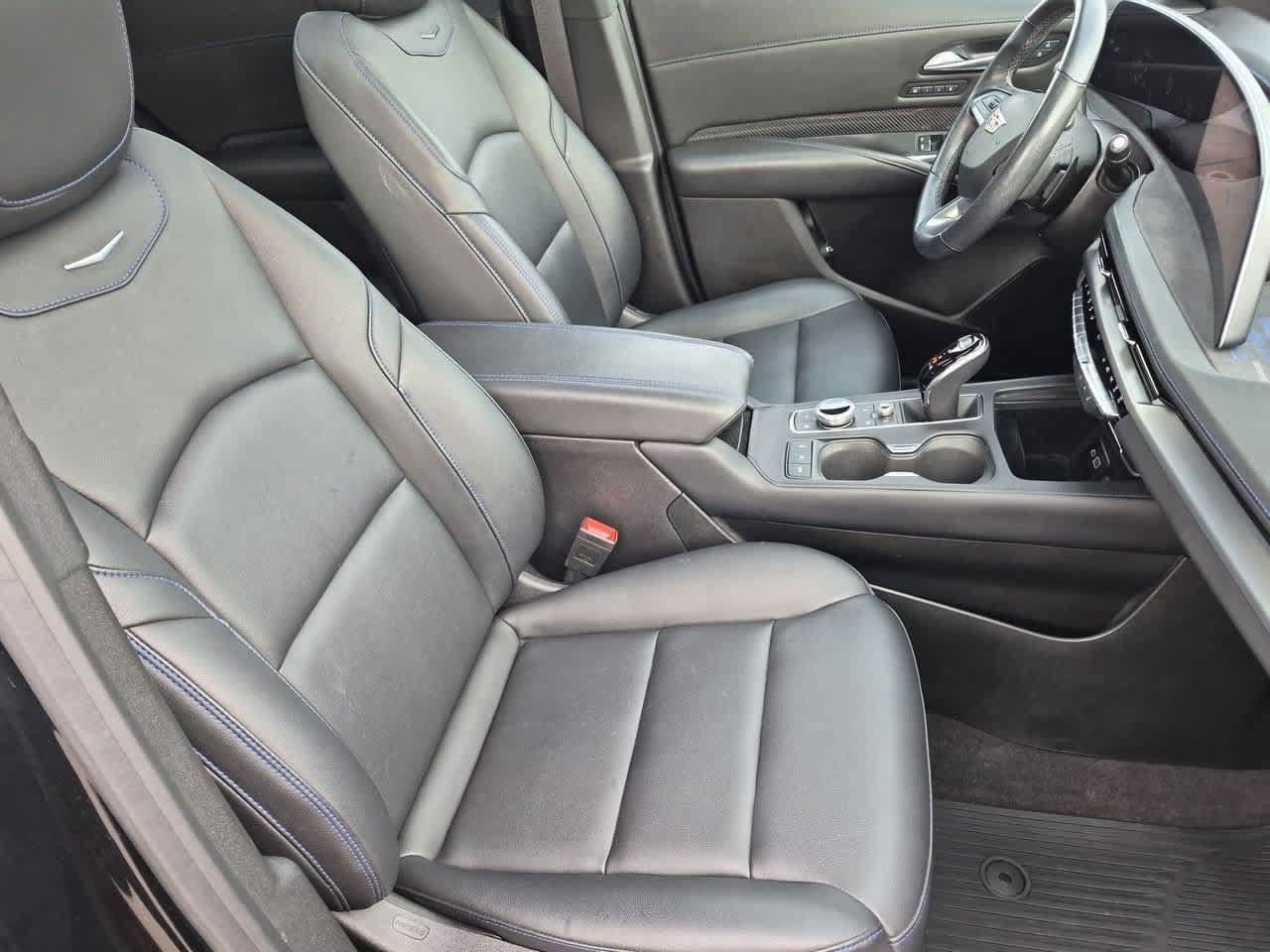 Used 2024 Cadillac XT4 Sport w/ Cold Weather Package AWD/4WD image 22
