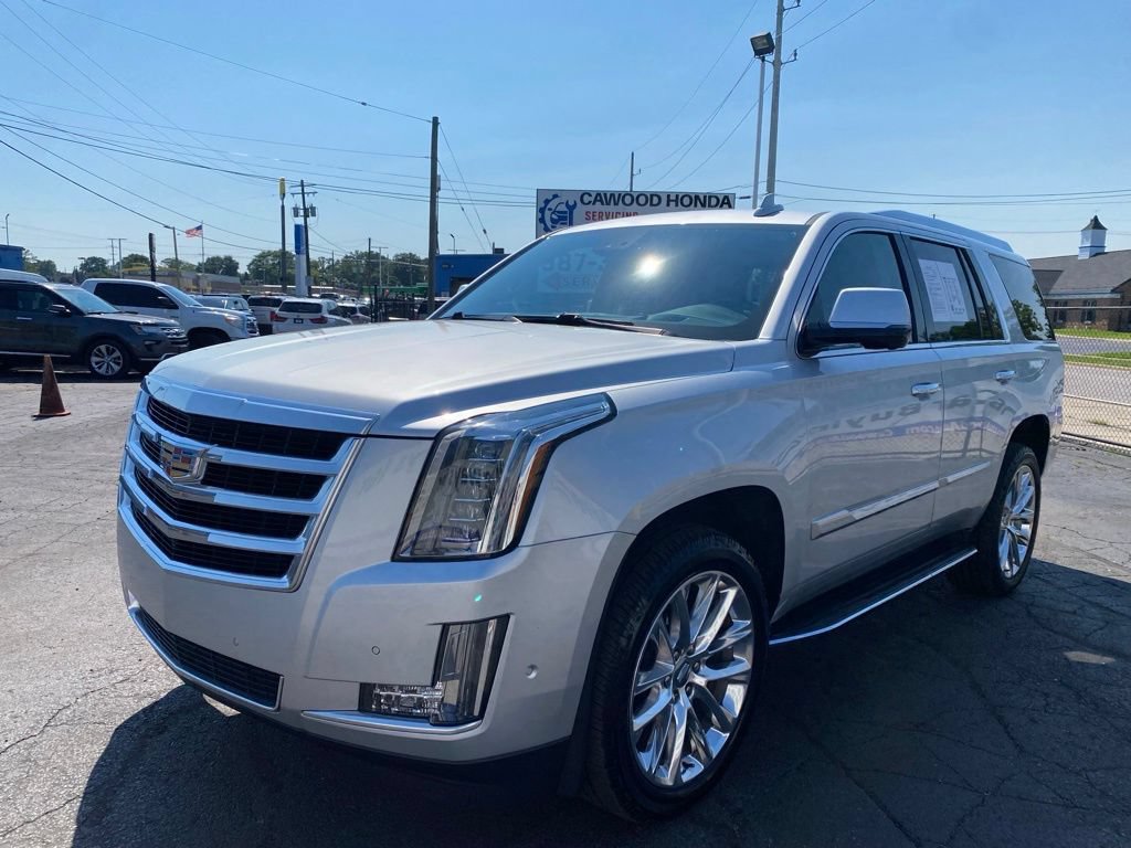 Used 2020 Cadillac Escalade Luxury AWD/4WD image 9
