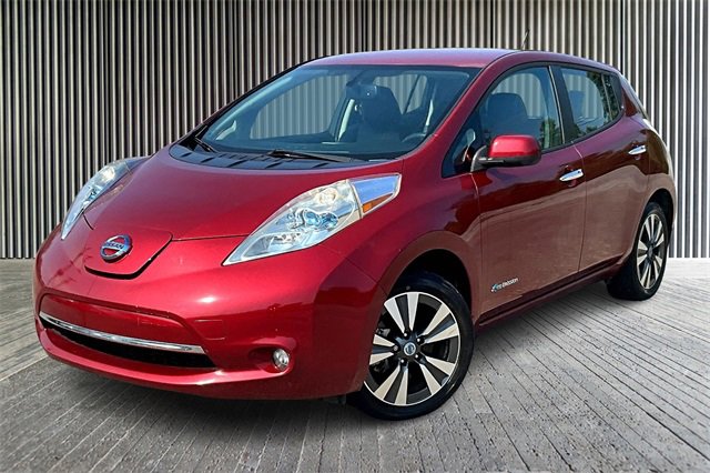 Used 2014 Nissan Leaf SL w/ Premium Package