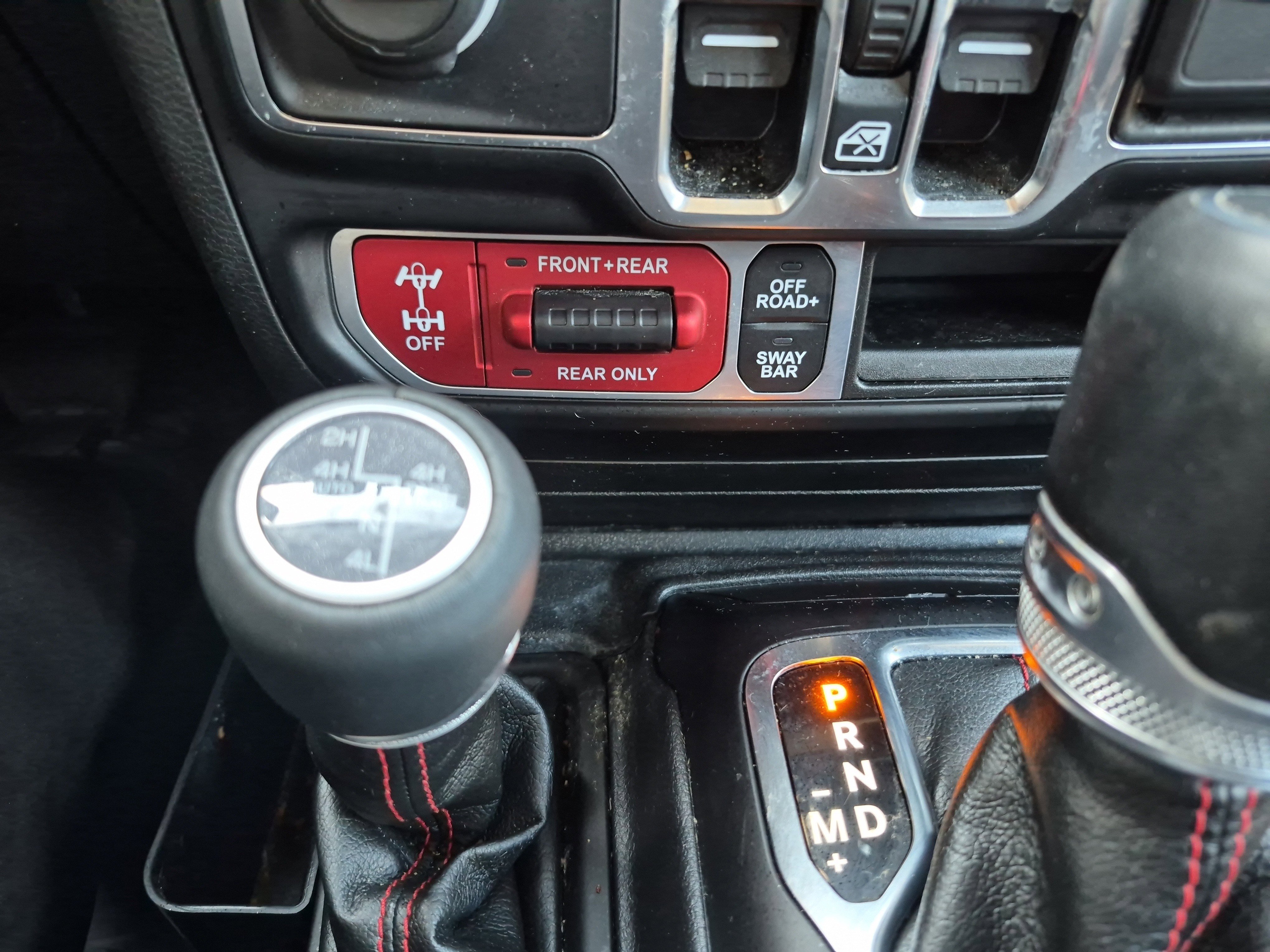 Used 2022 Jeep Gladiator Rubicon w/ Cold Weather Group AWD/4WD image 28