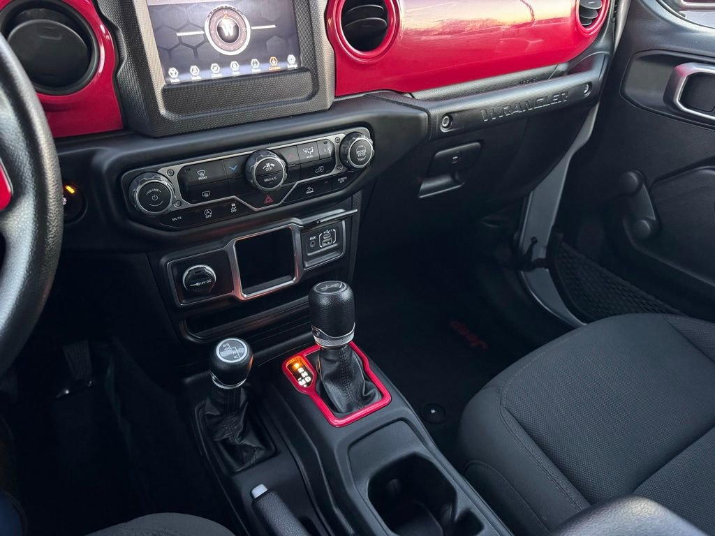 Used 2023 Jeep Wrangler Sport image 27