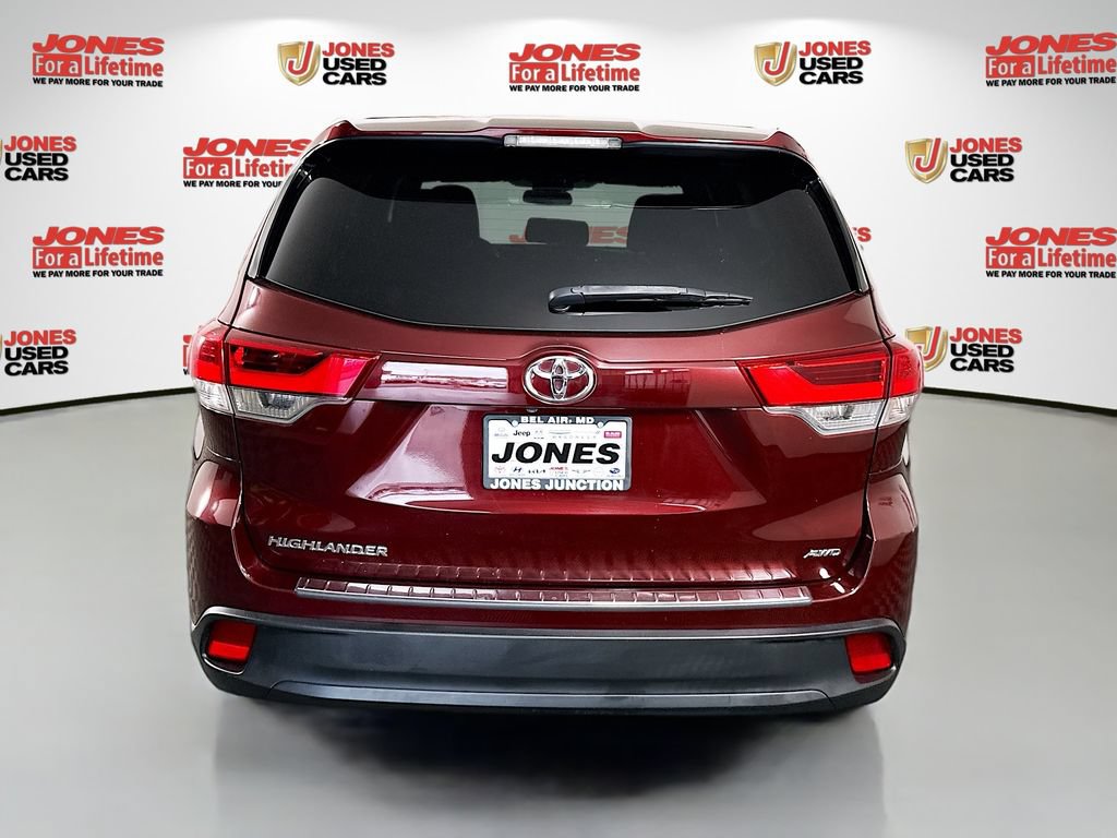 Certified 2019 Toyota Highlander LE w/ Protection Package #3 AWD/4WD image 14