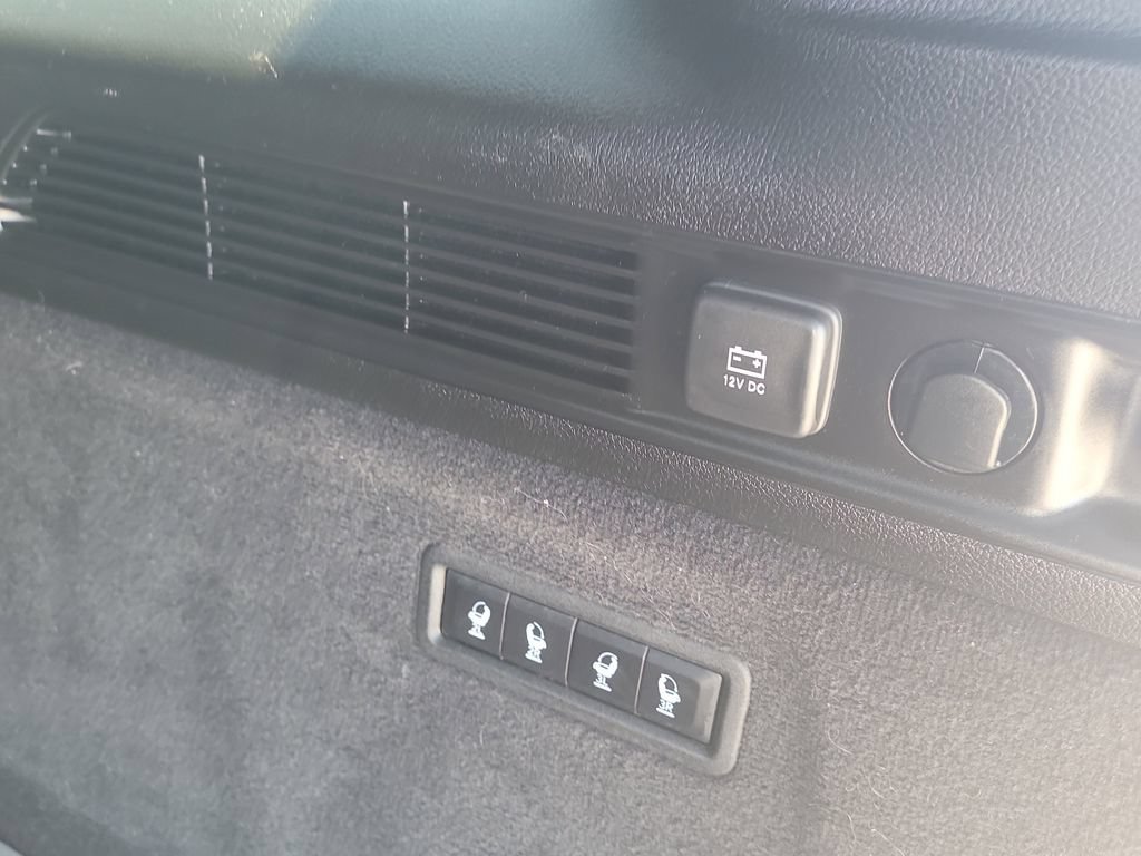 Certified 2024 Jeep Grand Wagoneer L 4WD image 11