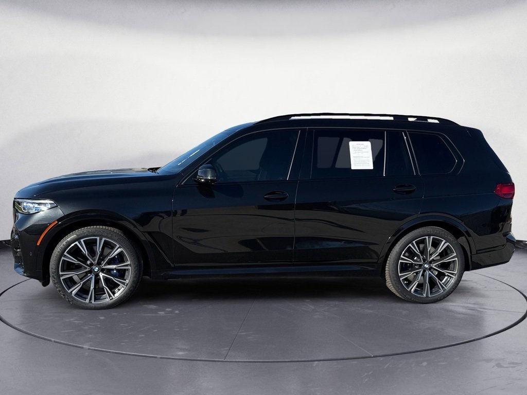 Used 2022 BMW X7 M50i video 2