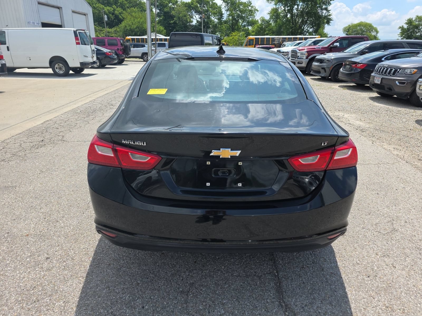 Used 2018 Chevrolet Malibu LT FWD image 6