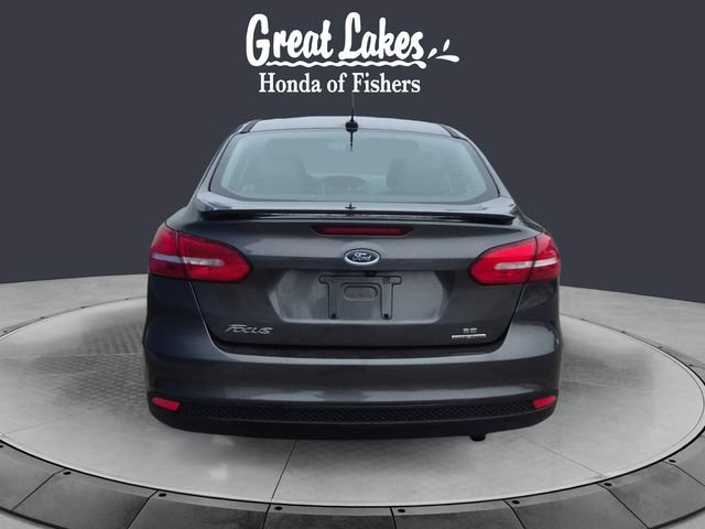 Used 2015 Ford Focus SE w/ Equipment Group 201A FWD image 4