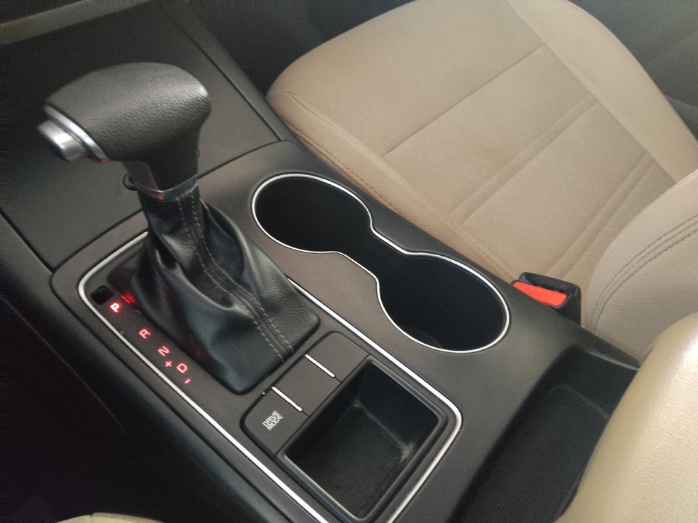 Used 2019 Kia Sorento FWD image 26