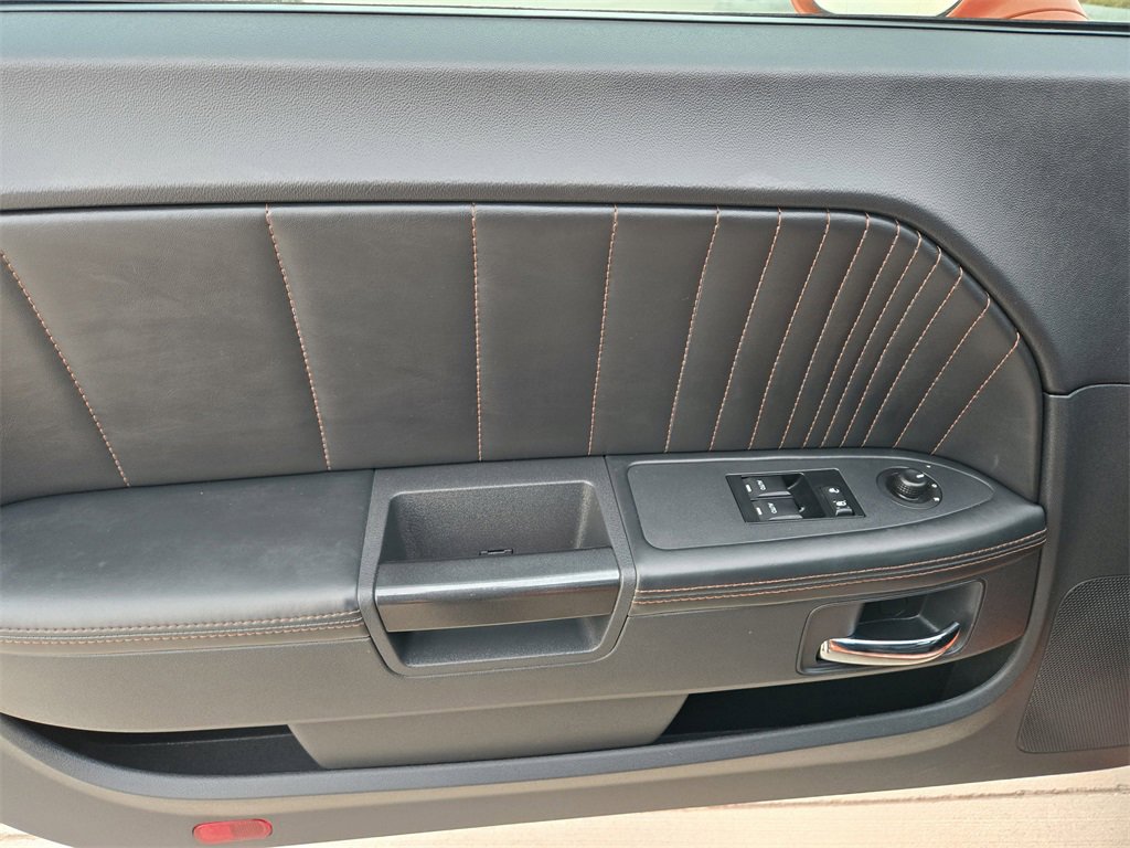 Used 2014 Dodge Challenger R/T image 30