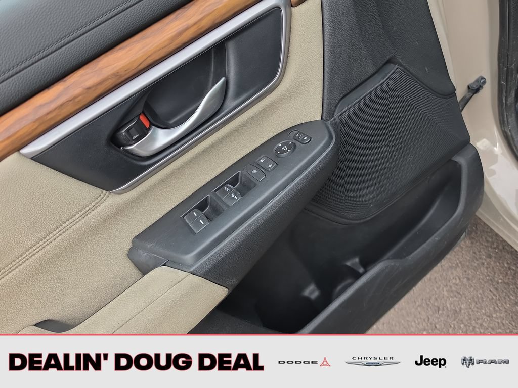 Used 2017 Honda CR-V EX image 11