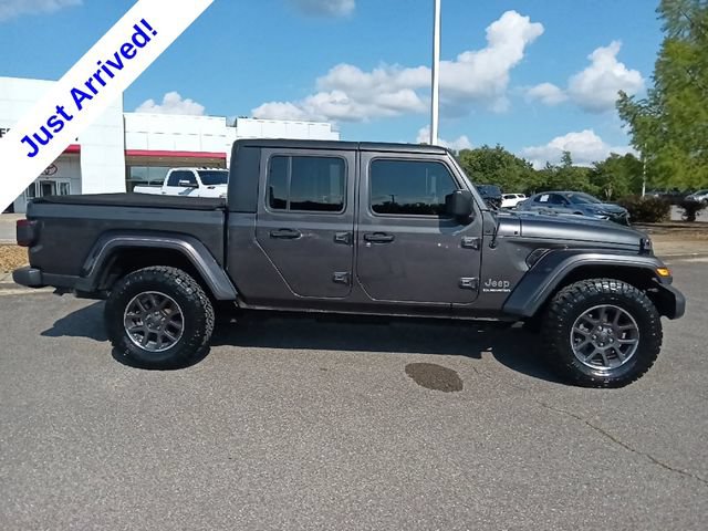 Used 2021 Jeep Gladiator Overland w/ Popular Equipment Package AWD/4WD image 2