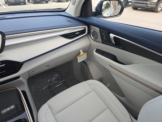 New 2026 Buick Enclave Avenir w/ Super Cruise Package image 15