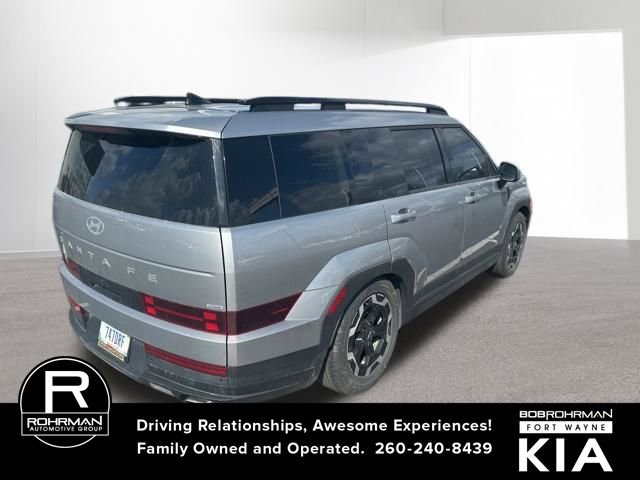 Used 2024 Hyundai Santa Fe SEL image 4