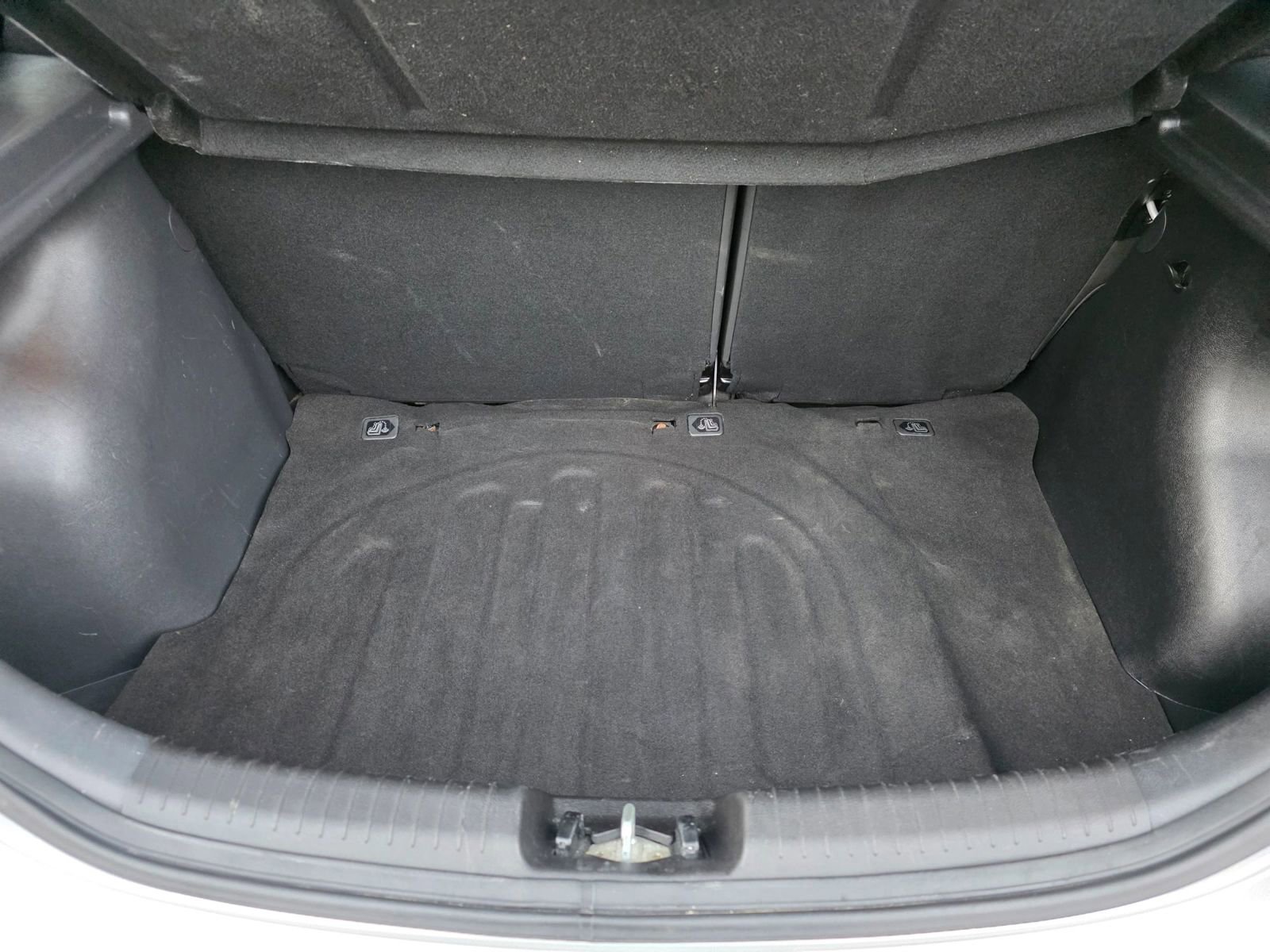 Used 2014 Hyundai Accent SE w/ Option Group 3 FWD image 8