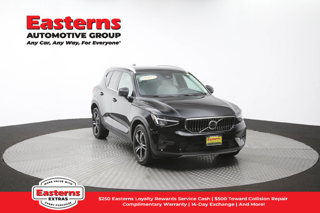 Used 2023 Volvo XC40 B5 Plus AWD/4WD image 52